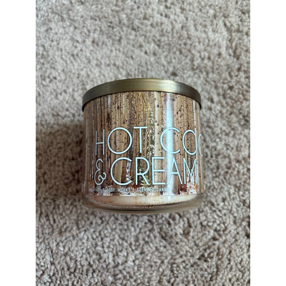 Bath and Body Works Hot Cocoa and Cream Candle